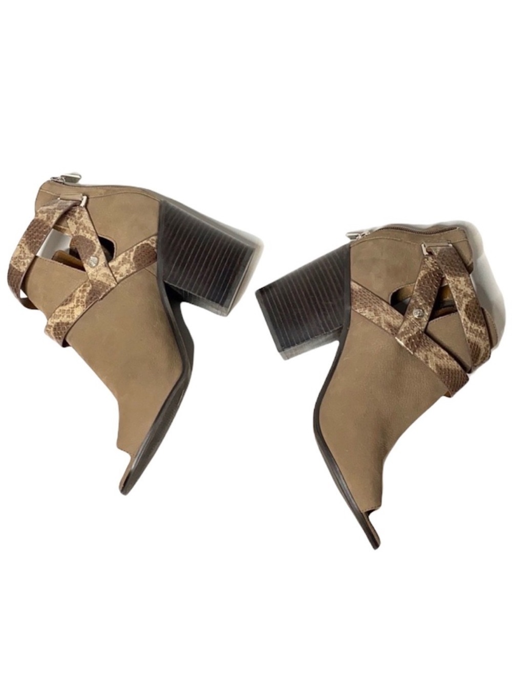 Arturo Chiang Caraleigh Peep Toe Snake Bootie Size 10